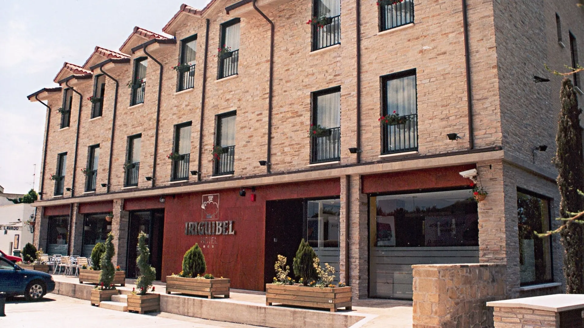 Hotel Iriguibel Huarte Pamplona 3*,
